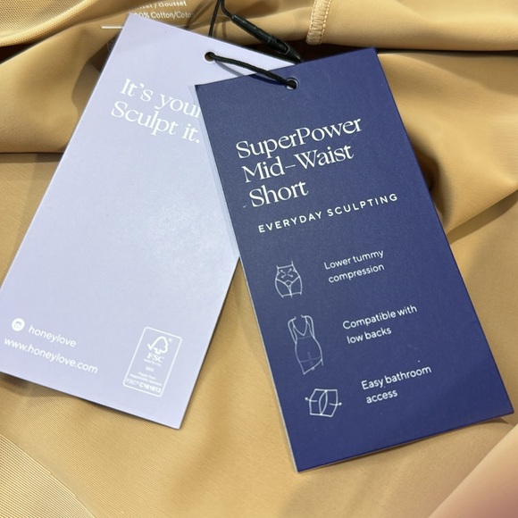 HONEYLOVE SuperPower Mid Waist Short
Sand-3X - Picture 5 of 6